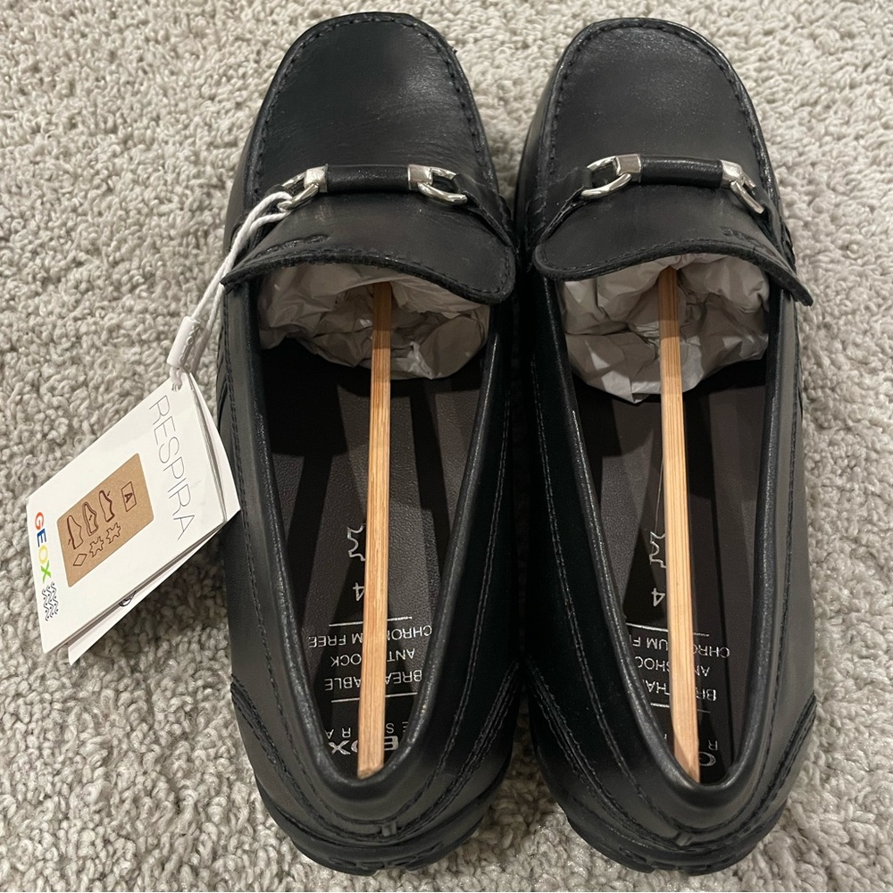 Geox Boys New Fast Slip-On Loafers Black Leather Size 3 NWT - Picture 4 of 9